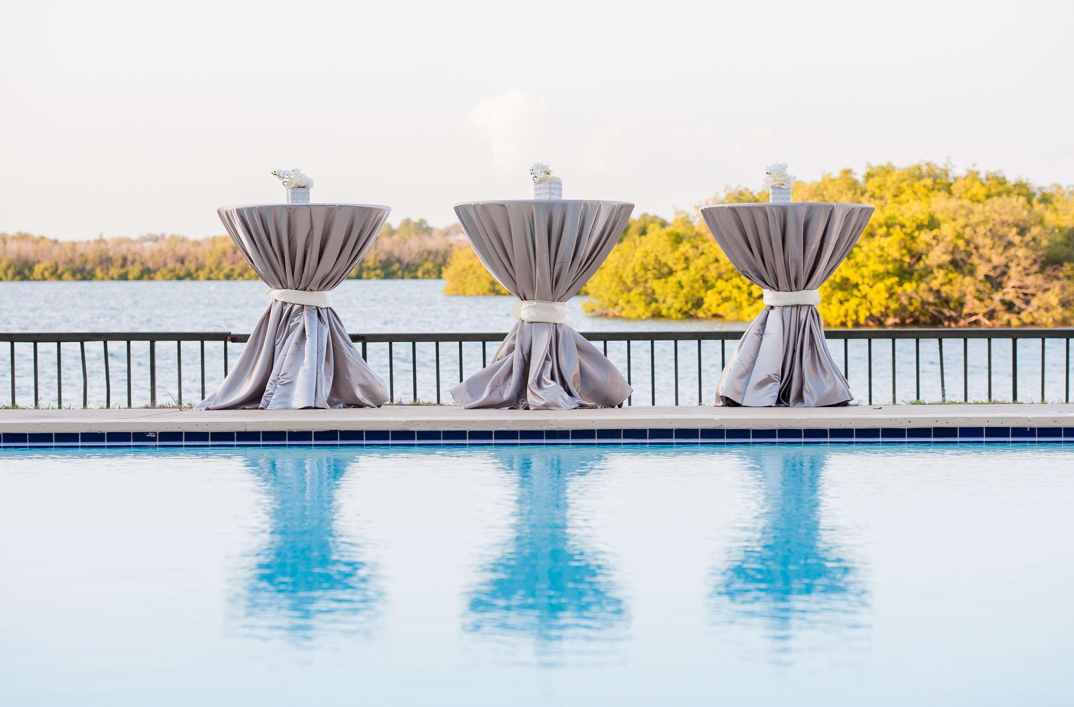 Doubletree By Hilton Rocky Point Waterfront 3* Tampa